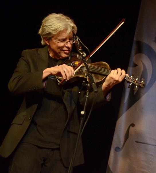 darol anger playing fiddle
