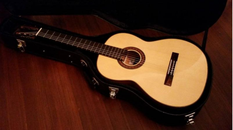 learning classical guitar at artistworks