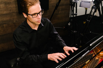 Piano with Zachary Deak